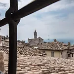 公寓 Appartmento In Via San Rufino