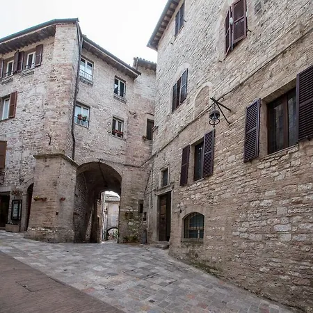 公寓 Appartmento In Via San Rufino