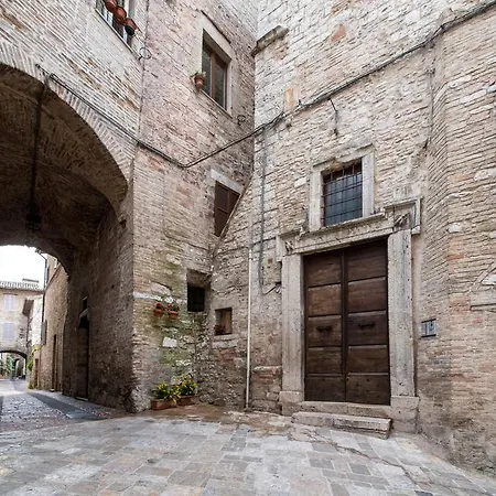 Appartmento In Via San Rufino 阿西西